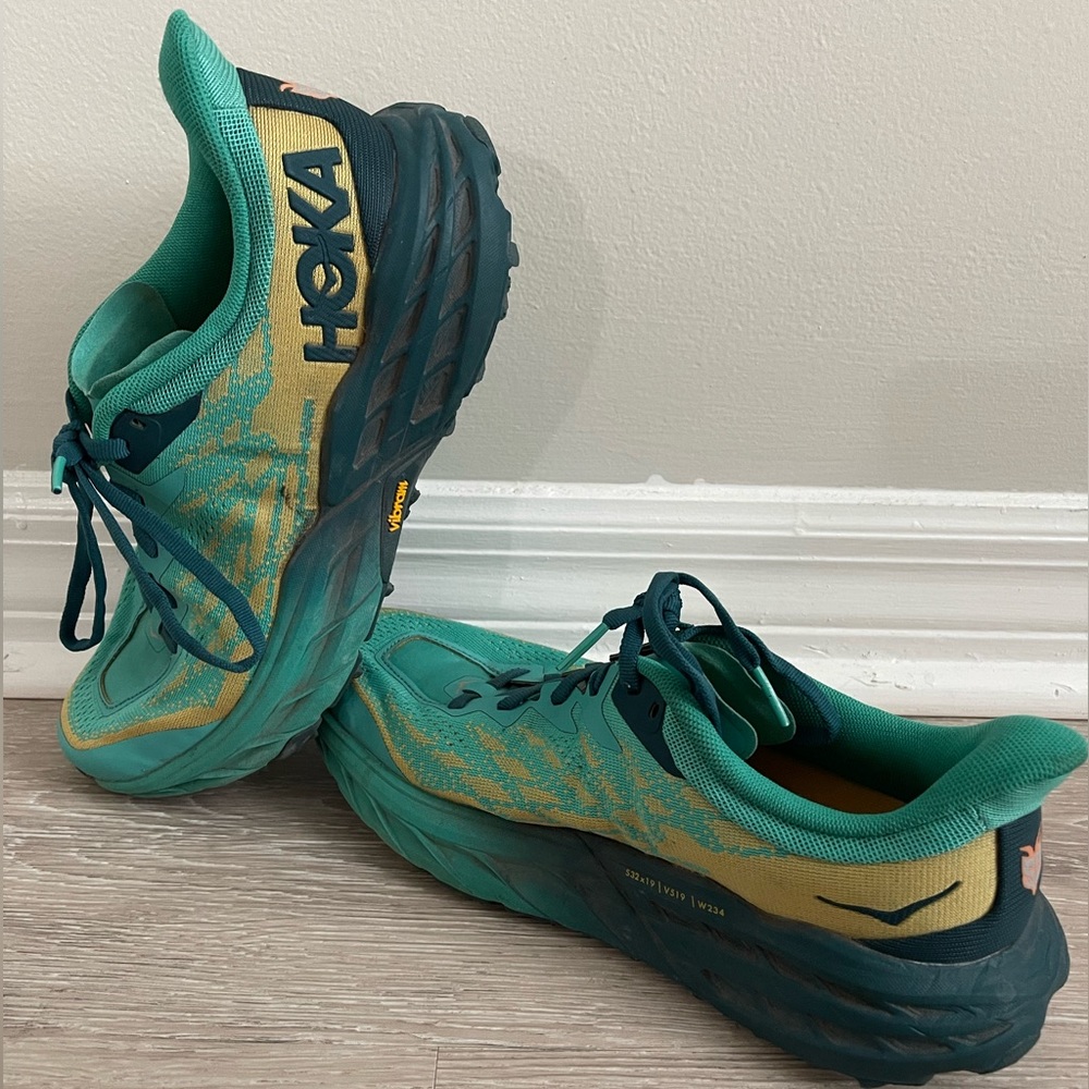 Hoka Speedgoat 5 for Trail running
